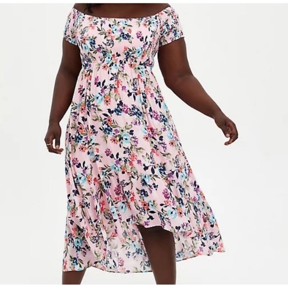 torrid Dresses & Skirts - Torrid Women's Sz 3 (22/24) Pink Floral Off Shoulder Smocked Hi-Lo Midi Dress